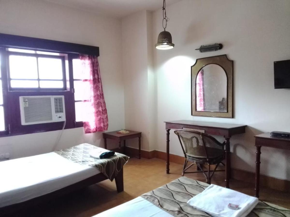 Hotel Indsurya 디브루가르 외부 사진